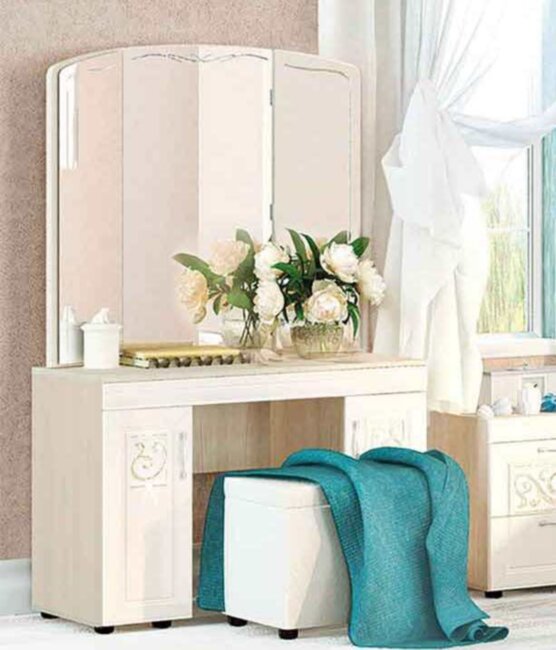 93.06 Туалетный столик Тиффани 1030