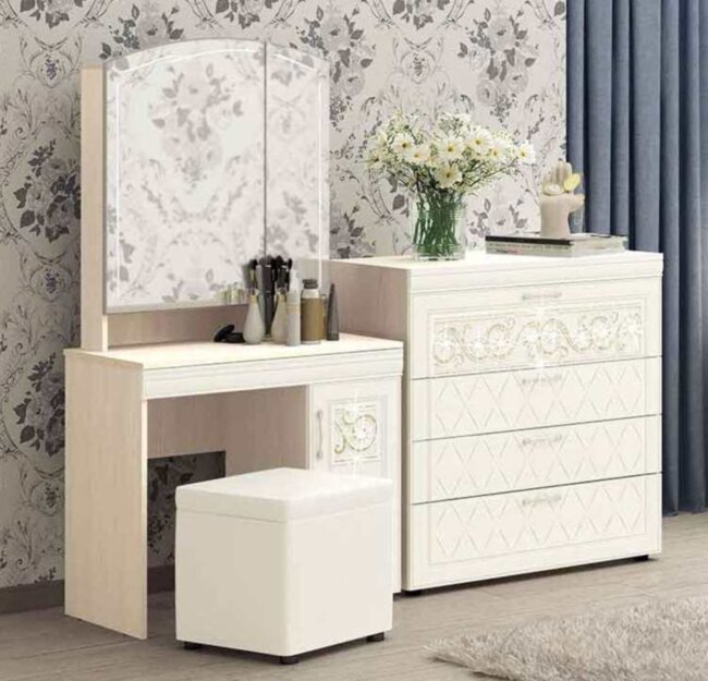 93.30 Туалетный столик Тиффани 800